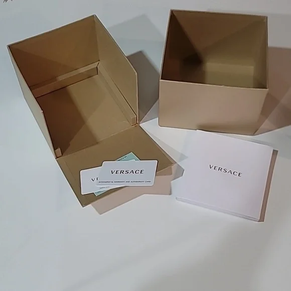 VERSACE Gold Square Watch Box - Picture 4 of 6